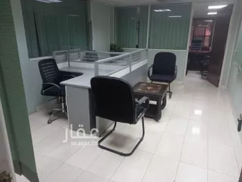 عمارة للإيجار في شارع الحادي عشر, حي الدواسر, مدينة الدمام, المنطقة الشرقية صورة 2