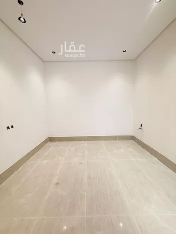 دور للبيع في شارع إسماعيل بن إبراهيم الربعي, حي طويق, مدينة الرياض, منطقة الرياض صورة 3
