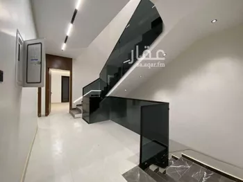 فيلا للبيع في شارع زينب الثقفية, حي العوالي, مدينة الرياض, منطقة الرياض صورة 4