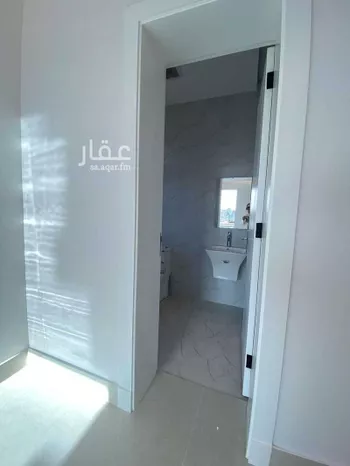 فيلا للبيع في شارع عبدالرحمن بن موسى, حي العوالي, مدينة الرياض, منطقة الرياض صورة 5