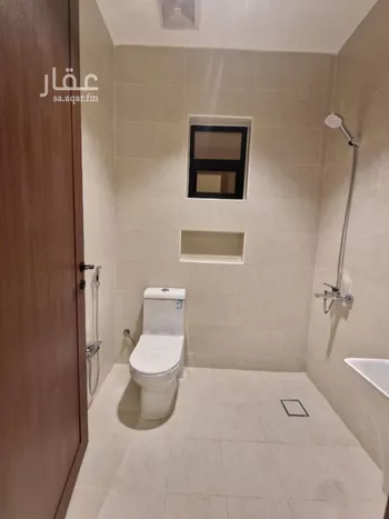 دور للبيع في شارع عبدالله بن أبي البركات, حي عكاظ, مدينة الرياض, منطقة الرياض صورة 5