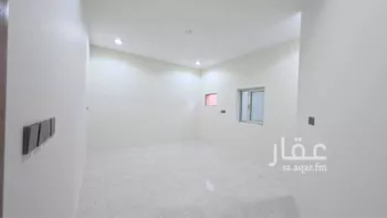 شقة للإيجار في شارع ابن الربيع, حي الجراري, مدينة القطيف, المنطقة الشرقية صورة 2