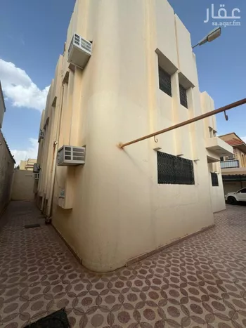 فيلا للبيع في شارع حسان الأسلمي, حي ظهرة البديعة, مدينة الرياض, منطقة الرياض صورة 2