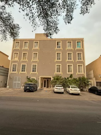 شقة للبيع في شارع الشيخ عمر بن عبداللطيف بن عبدالرحمن, حي ظهرة البديعة, مدينة الرياض, منطقة الرياض صورة 2
