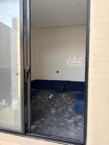 فيلا للإيجار في شارع أصفان, حي العريجاء الأوسط, مدينة الرياض, منطقة الرياض صورة 5