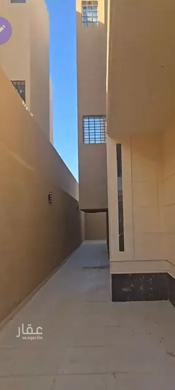 فيلا للبيع في شارع رقم 42, حي ظهرة لبن, مدينة الرياض, منطقة الرياض صورة 2