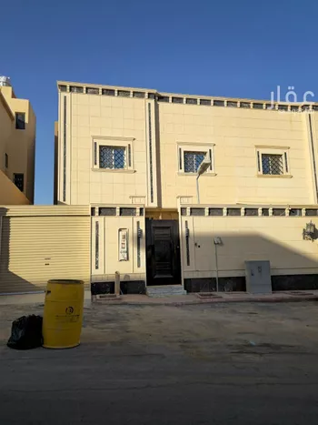 فيلا للبيع في شارع رقم 42, حي ظهرة لبن, مدينة الرياض, منطقة الرياض