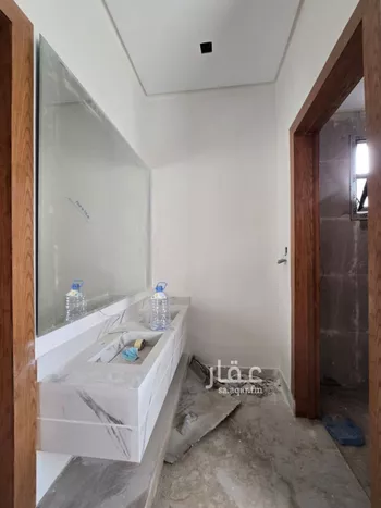 فيلا للبيع في شارع ابن خزرج, حي العريجاء الغربي, مدينة الرياض, منطقة الرياض صورة 5