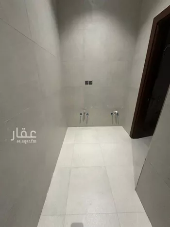 فيلا للإيجار في شارع أحمد بن محمد البصري, حي العارض, مدينة الرياض, منطقة الرياض صورة 5