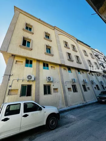 عمارة للبيع في شارع الربيع العبسي, حي العدامة, مدينة الدمام, المنطقة الشرقية صورة 5