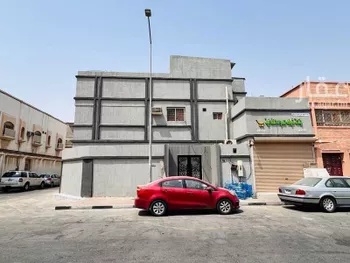 عمارة للبيع في شارع 10أ, حي غرناطة, مدينة الدمام, المنطقة الشرقية صورة 5