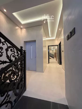 شقة للبيع في شارع عبدالله ابن ثوب, حي الشرف, مدينة خميس مشيط, منطقة عسير صورة 2