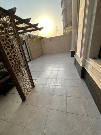 فيلا للبيع في شارع العنبر, حي المنتزة, مدينة الدمام, المنطقة الشرقية صورة 2