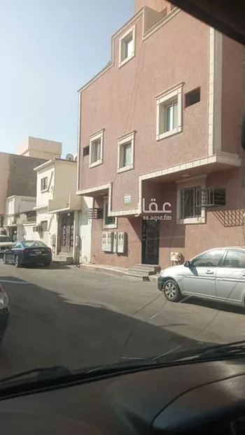 عمارة للإيجار في شارع النابغة الغنوي, حي عتيقة, مدينة الرياض, منطقة الرياض صورة 2