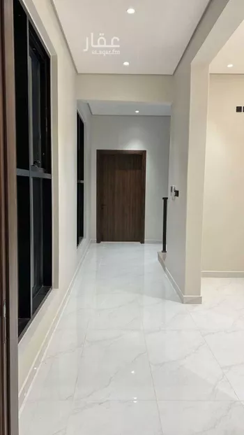 فيلا للبيع في شارع مخطط حطين, حي الشفق, مدينة بريده, منطقة القصيم صورة 4