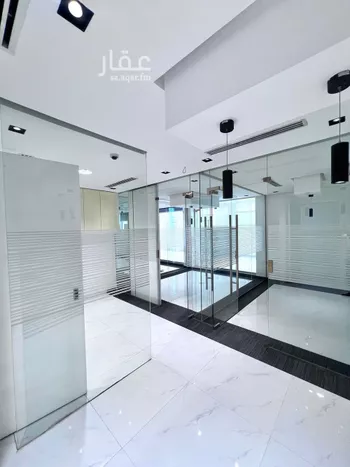 مكتب تجاري للإيجار في شارع الوديان, حي العقيق, مدينة الرياض, منطقة الرياض صورة 3
