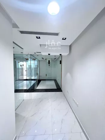مكتب تجاري للإيجار في شارع الوديان, حي العقيق, مدينة الرياض, منطقة الرياض صورة 2
