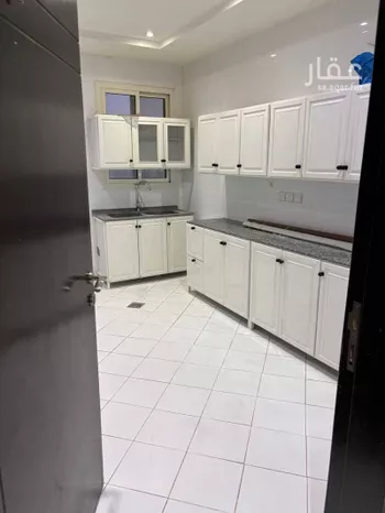 شقة للإيجار في شارع شارع رقم 315, حي الملقا, مدينة الرياض, منطقة الرياض صورة 3