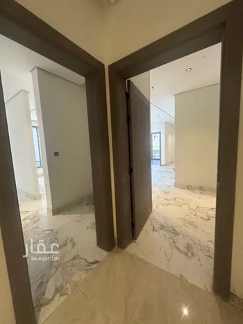 شقة للبيع في شارع النعيرية, حي الحمراء, مدينة الخبر, المنطقة الشرقية صورة 2