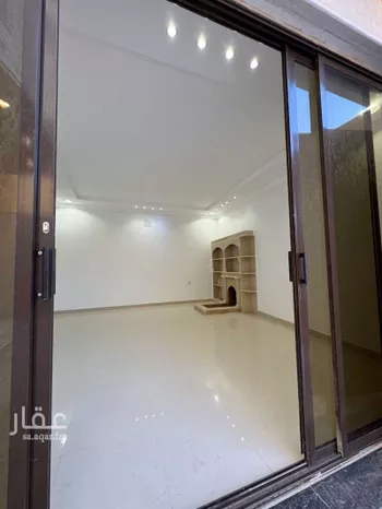 فيلا للبيع في شارع عبيد بن رافع, حي الرمال, مدينة الرياض, منطقة الرياض صورة 3