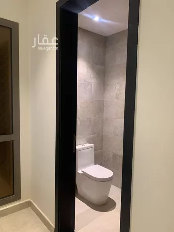 فيلا للبيع في شارع ابي المكارم بن مفرج, حي عكاظ, مدينة الرياض, منطقة الرياض