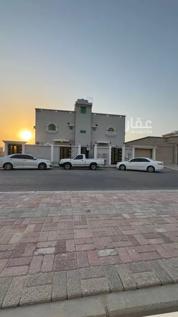 عمارة للبيع في شارع الملك عبدالله بن عبد العزيز ، حي الربيع ، النعيرية ، النعيرية