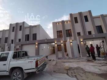 دور للبيع في شارع حجة الإسلام, حي عكاظ, مدينة الرياض, منطقة الرياض صورة 2