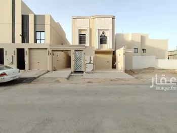 دور للبيع في شارع حامد عبدالحفيظ, حي عكاظ, مدينة الرياض, منطقة الرياض صورة 2