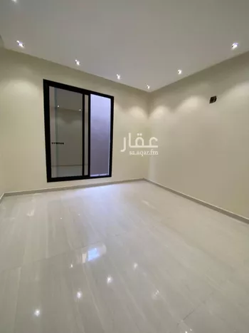 فيلا للبيع في شارع عبدالرحمن ابن مقبل, حي عكاظ, مدينة الرياض, منطقة الرياض صورة 4