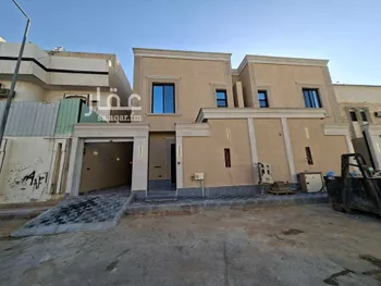 فيلا للبيع في شارع يوسف السرخسي, حي العريجاء الغربي, مدينة الرياض, منطقة الرياض