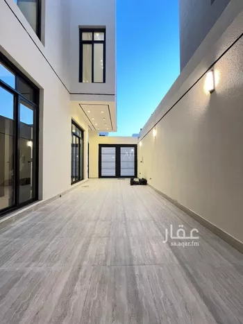 فيلا للبيع في شارع أحمد بن الحسن الأنصاري, حي المهدية, مدينة الرياض, منطقة الرياض صورة 5