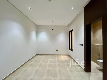 شقة للبيع في  صورة 4