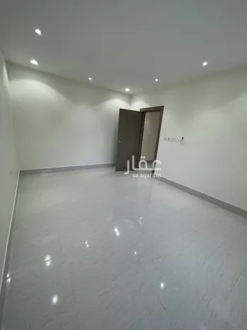 شقة للإيجار في شارع الشيخ حسن بن حسين بن علي, حي إشبيلية, مدينة الرياض, منطقة الرياض صورة 5