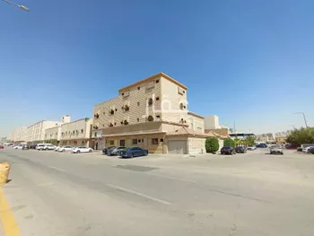 عمارة للبيع في شارع الديار, حي غرناطة, مدينة الرياض, منطقة الرياض صورة 3