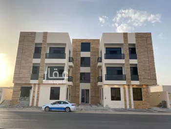 شقة للبيع في شارع أحمد بن الحسن الأنصاري, حي المهدية, مدينة الرياض, منطقة الرياض صورة 3