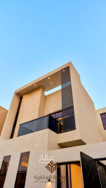 فيلا للبيع في شارع أحمد بن الحسن الأنصاري, حي المهدية, مدينة الرياض, منطقة الرياض صورة 3