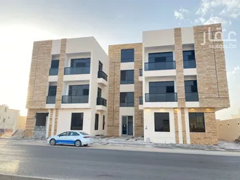 شقة للبيع في شارع أحمد بن الحسن الأنصاري, حي المهدية, مدينة الرياض, منطقة الرياض صورة 2