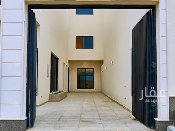 فيلا للبيع في شارع عبدالله النحوي, حي المهدية, مدينة الرياض, منطقة الرياض صورة 4