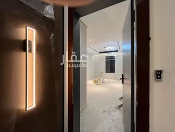 شقة للبيع في شارع أحمد بن الحسن الأنصاري, حي المهدية, مدينة الرياض, منطقة الرياض صورة 4