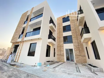شقة للبيع في شارع أحمد بن الحسن الأنصاري, حي المهدية, مدينة الرياض, منطقة الرياض صورة 4