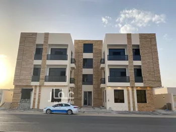 شقة للبيع في شارع سعيد بن عبدالله باقشير, حي المهدية, مدينة الرياض, منطقة الرياض صورة 3