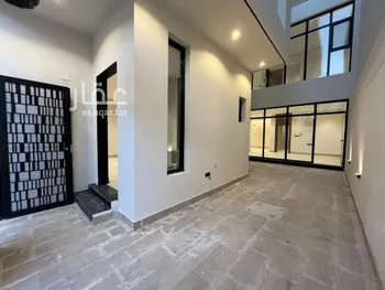 فيلا للبيع في شارع أبي الحسن الأسفرائيني, حي المهدية, مدينة الرياض, منطقة الرياض صورة 5