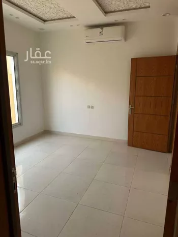 فيلا للبيع في شارع قصيرات, حي شبرا, مدينة الرياض, منطقة الرياض صورة 5