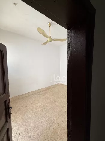 عمارة للإيجار في شارع قاسم بن سعيد, حي الجرادية, مدينة الرياض, منطقة الرياض صورة 2