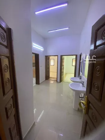 شقة للإيجار في شارع عامر ابن ابي البكير, حي العزيزية, مدينة خميس مشيط, منطقة عسير