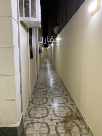 دور للبيع في شارع ال سريع , حي السلامة, مدينة ابها, منطقة عسير