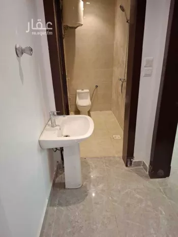 شقة للإيجار في شارع ثابت اللغوي, حي المعذر الشمالي, مدينة الرياض, منطقة الرياض صورة 4