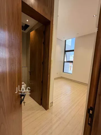 فيلا للبيع في شارع ابن المهاجر, حي المهدية, مدينة الرياض, منطقة الرياض صورة 3
