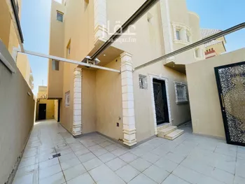 فيلا للإيجار في شارع رقم 345, حي الملقا, مدينة الرياض, منطقة الرياض صورة 2