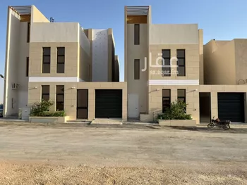 فيلا للبيع في شارع أحمد بن هاشم, حي المهدية, مدينة الرياض, منطقة الرياض